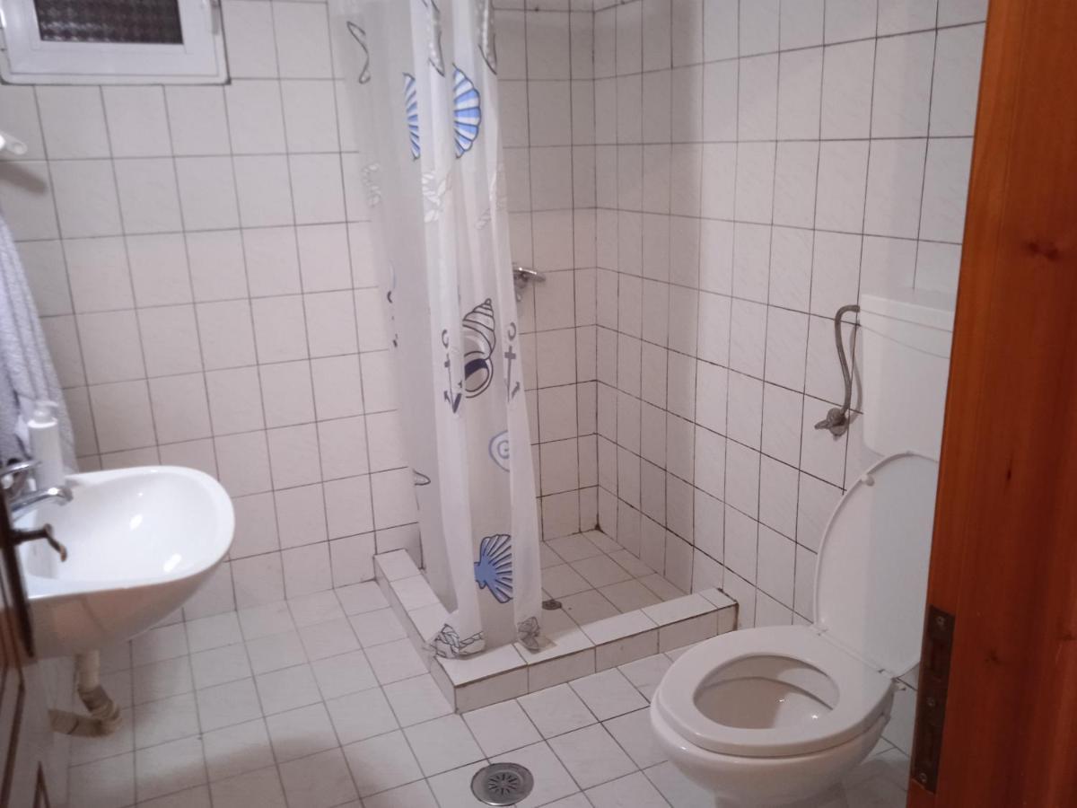 דירות פרבזה Sotiris House מראה חיצוני תמונה