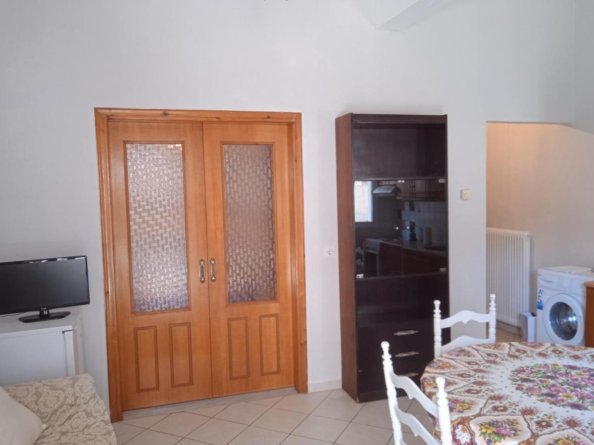 דירות פרבזה Sotiris House מראה חיצוני תמונה