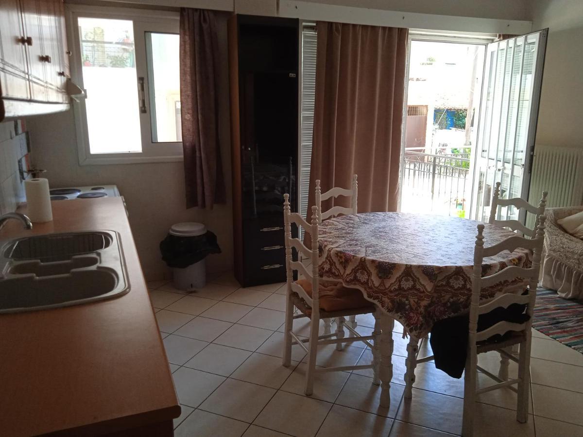 דירות פרבזה Sotiris House מראה חיצוני תמונה