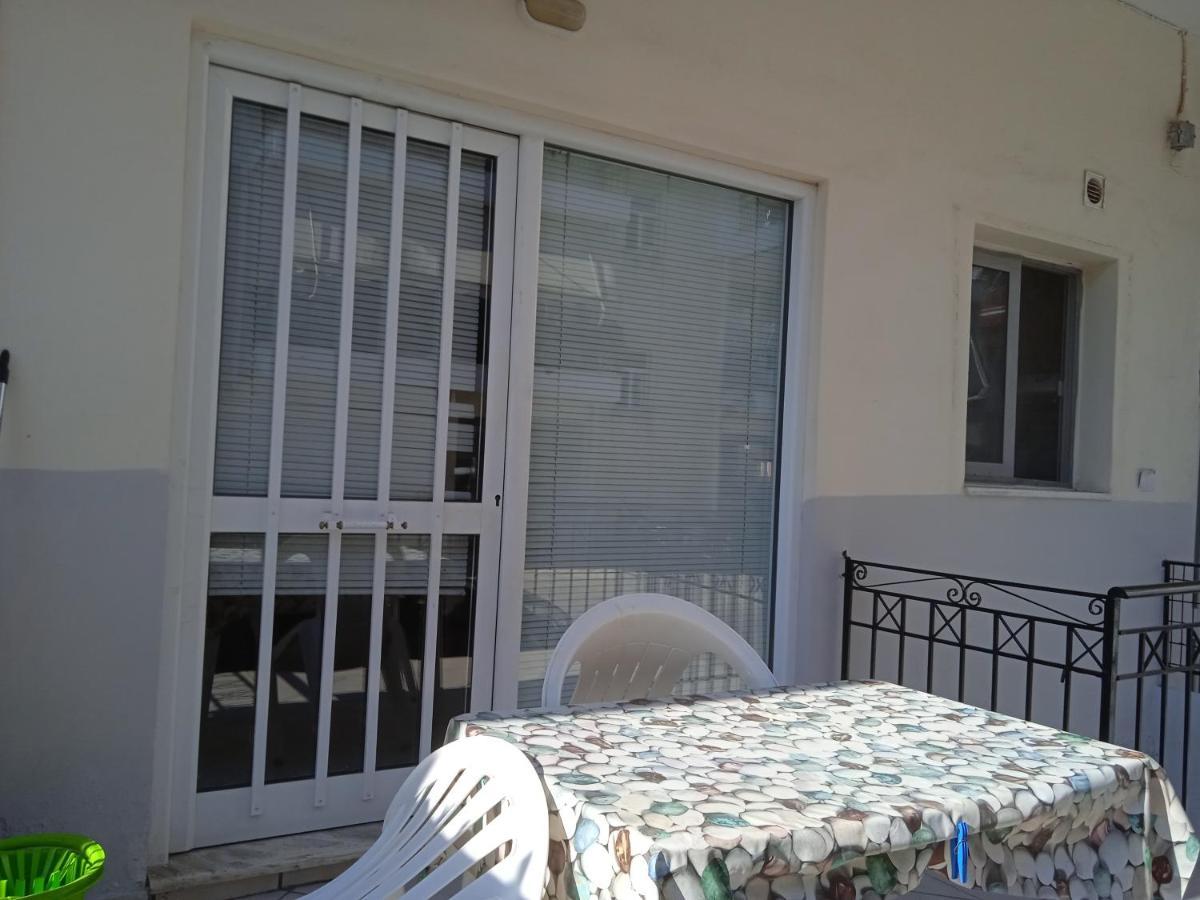 דירות פרבזה Sotiris House מראה חיצוני תמונה